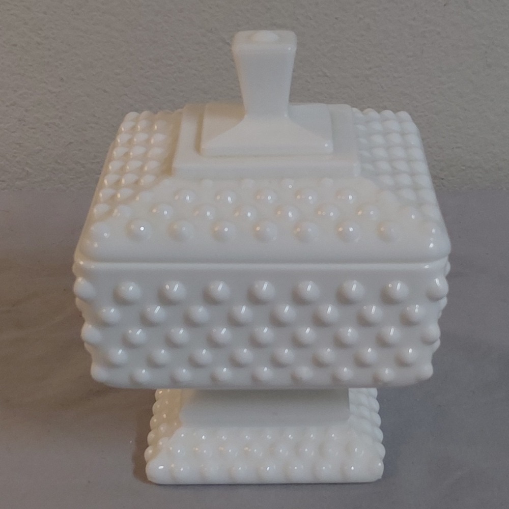 Vintage Fenton White Milk Glass Square Hobnail Covered Candy Dish Lid #3686 6.5"